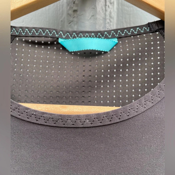 Ivivva Pleat the Game tee, size 10 - Picture 5 of 7